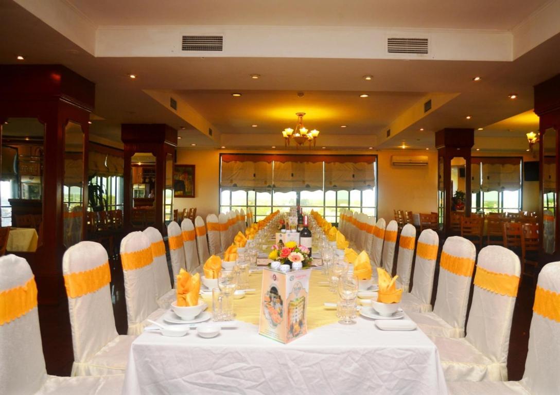 Central Hotel Quảng Ngãi Exteriör bild