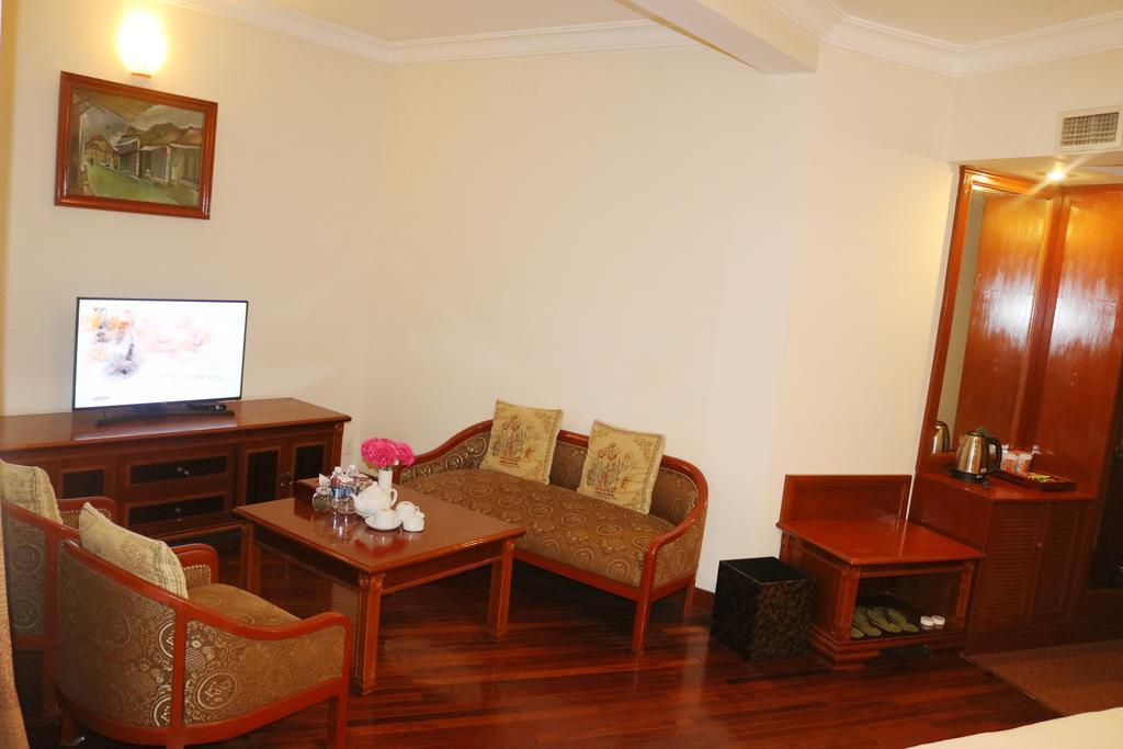 Central Hotel Quảng Ngãi Exteriör bild