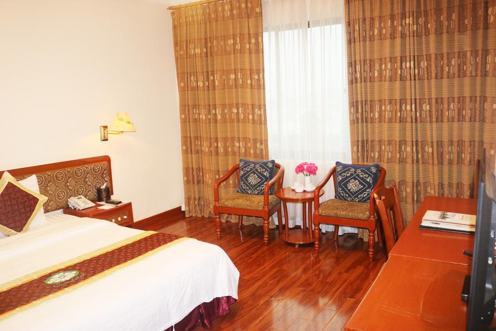 Central Hotel Quảng Ngãi Exteriör bild