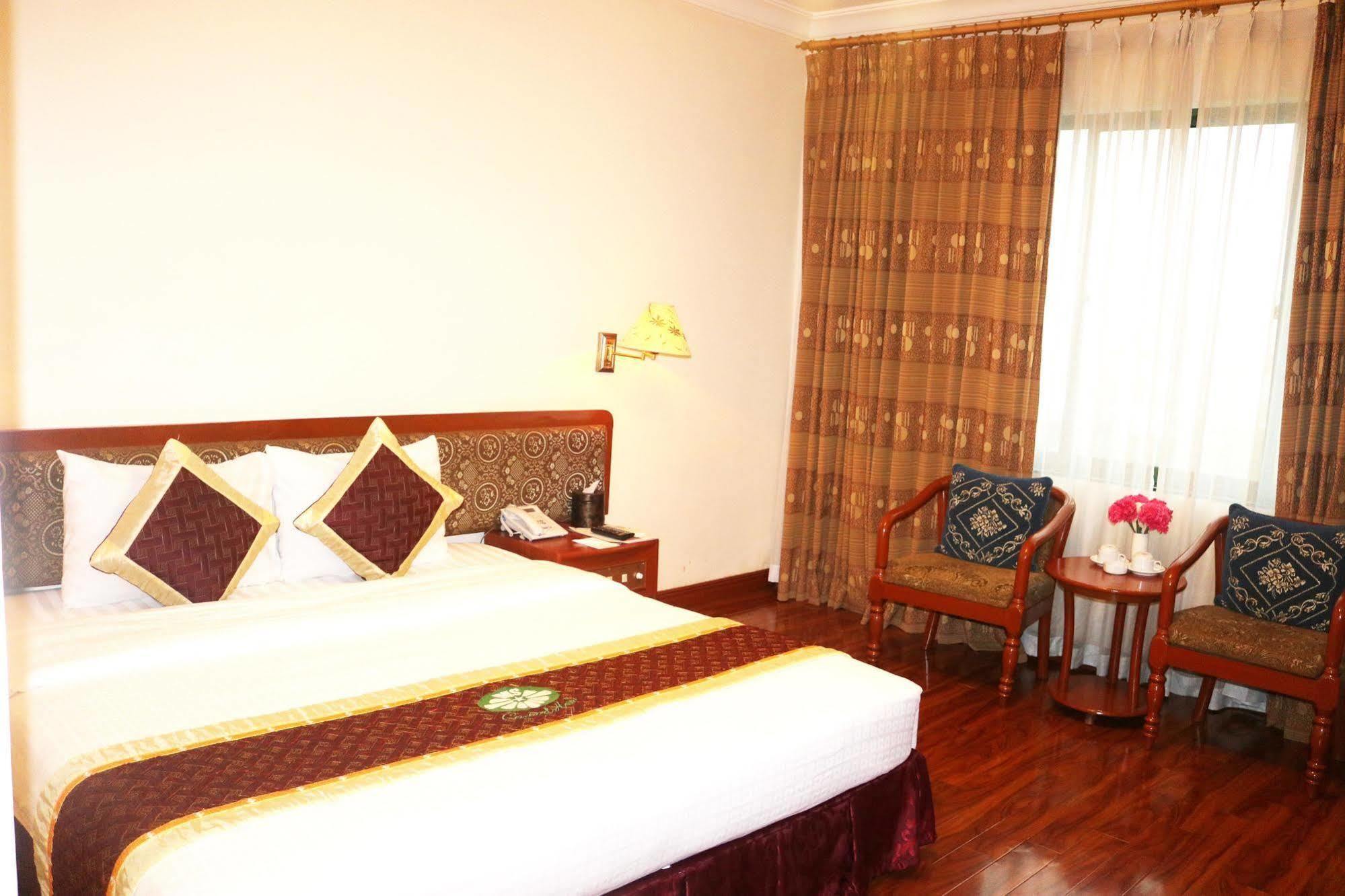 Central Hotel Quảng Ngãi Exteriör bild