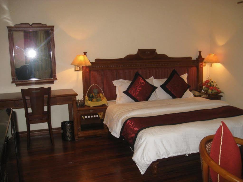 Central Hotel Quảng Ngãi Exteriör bild