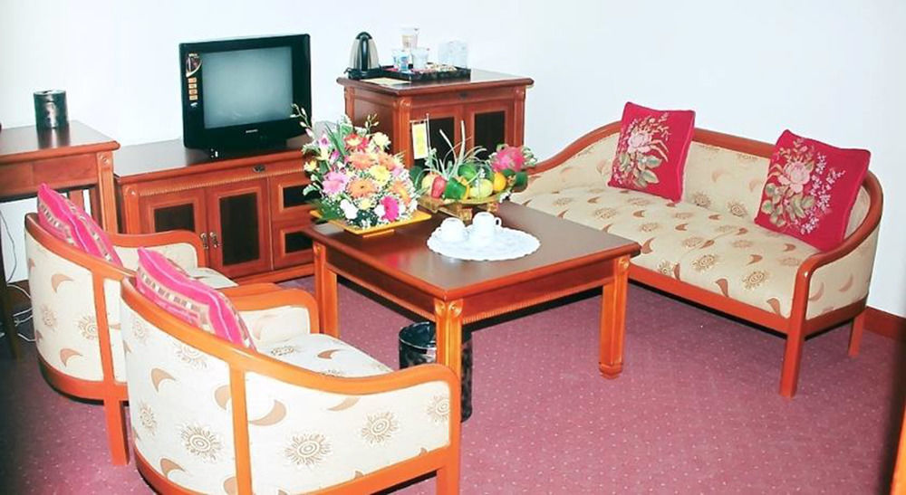 Central Hotel Quảng Ngãi Exteriör bild