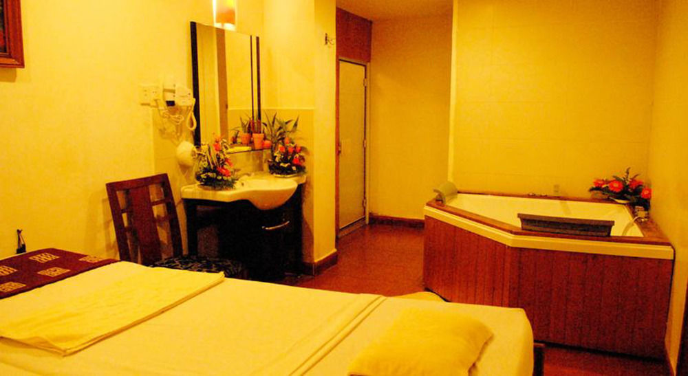 Central Hotel Quảng Ngãi Exteriör bild